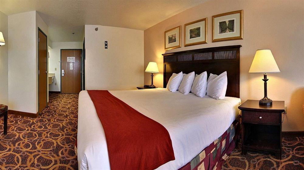 Holiday Inn Express Hobbs Exterior photo