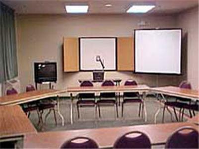 Holiday Inn Express Hobbs Facilities photo