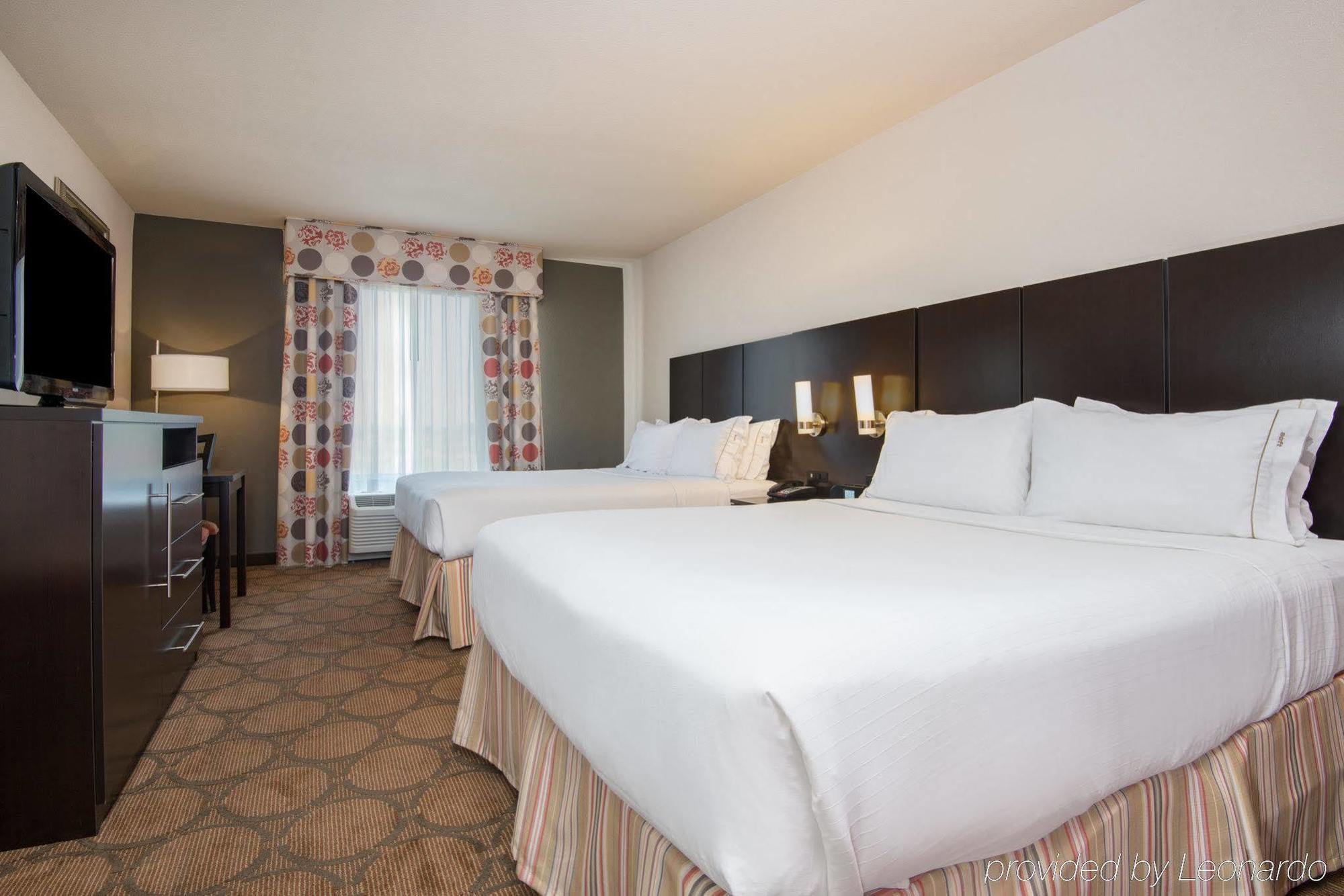 Holiday Inn Express Hobbs Exterior photo