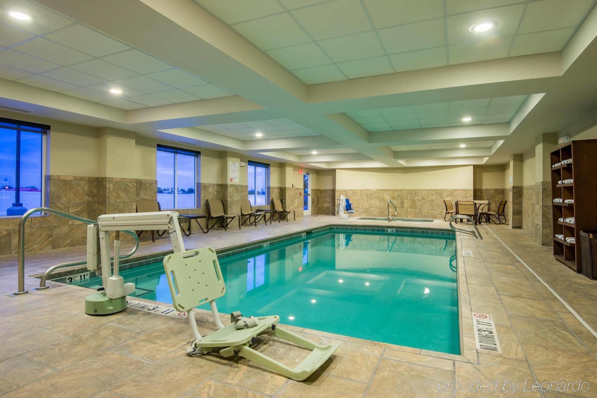 Holiday Inn Express Hobbs Exterior photo