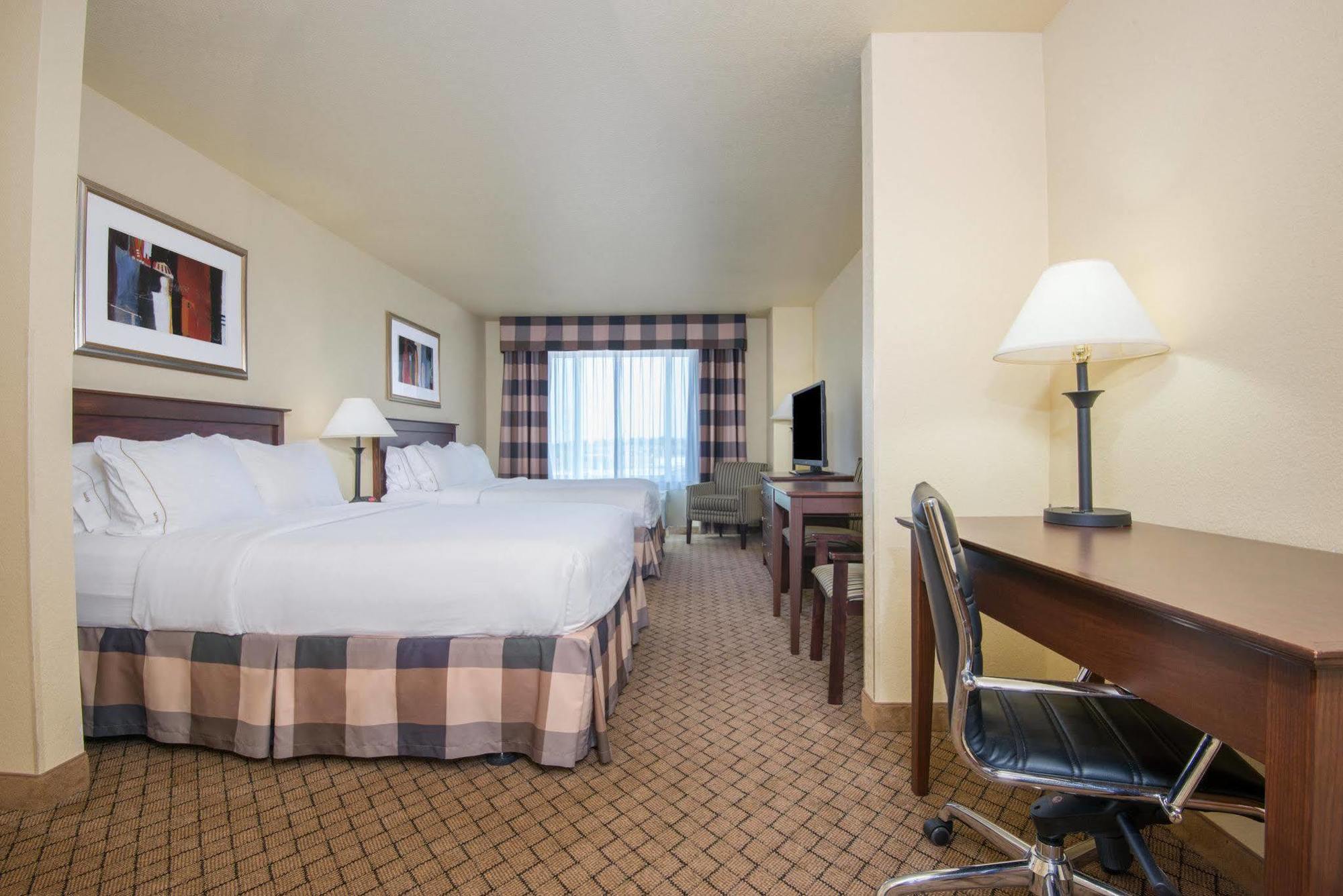 Holiday Inn Express Hobbs Exterior photo